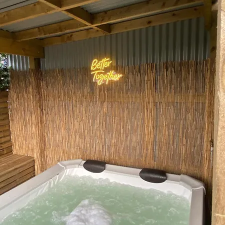 Cosy Couples' Retreat * Ballyargus